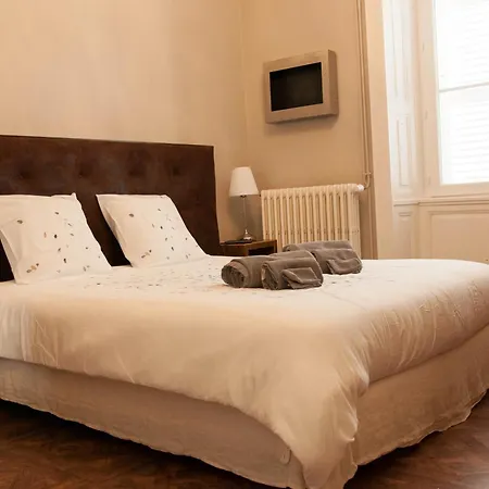 Centre-ville 117m2 - Grande Terrasse - 2 - 2 Grand Lits - 1 Canape Lit Apartamento *