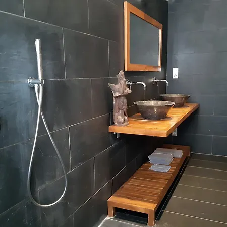 Centre-ville 117m2 - Grande Terrasse - 2 - 2 Grand Lits - 1 Canape Lit Apartamento